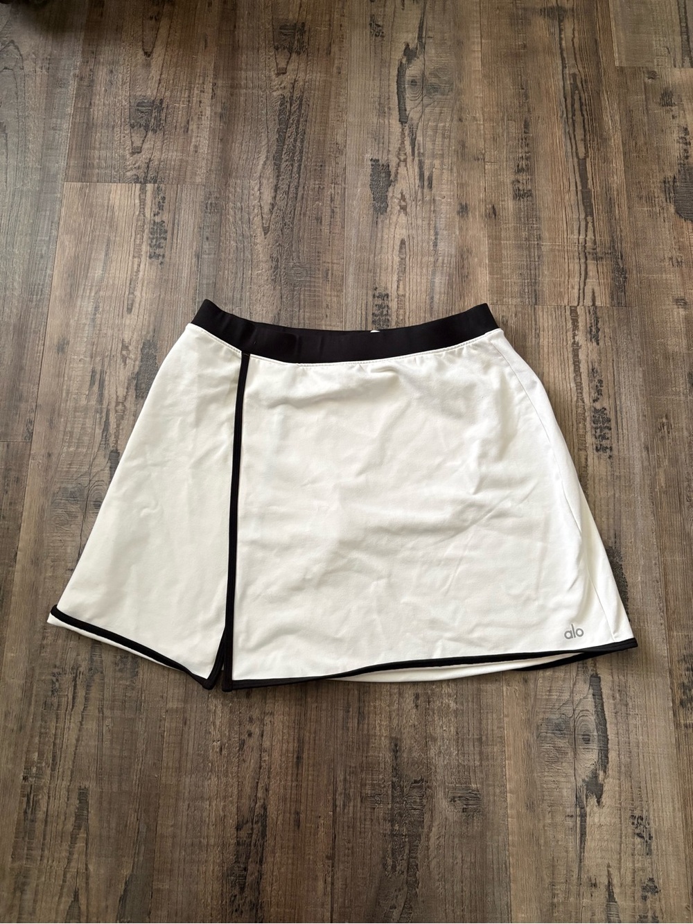 Alo Airbrush Streamlined skirt